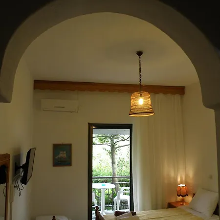 Hotel apartamentowy Dimitra
