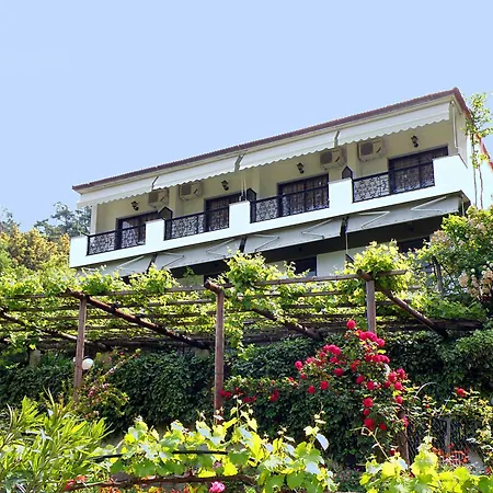 Dimitra 아파트호텔